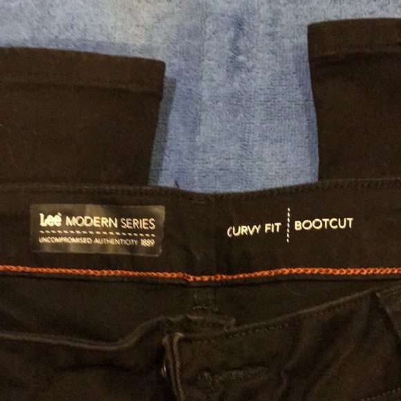 Lee Jeans - Picture 2 of 7